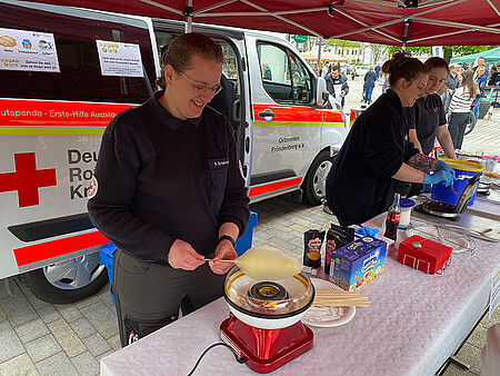 Frühlingsmarkt, Waffeln, Kaffee, Verkauf